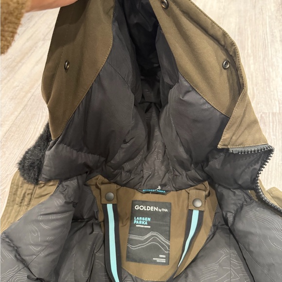 Women's TNA Hooded parka - Picture 5 of 6